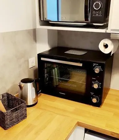 The Silent T1 Center Apartment